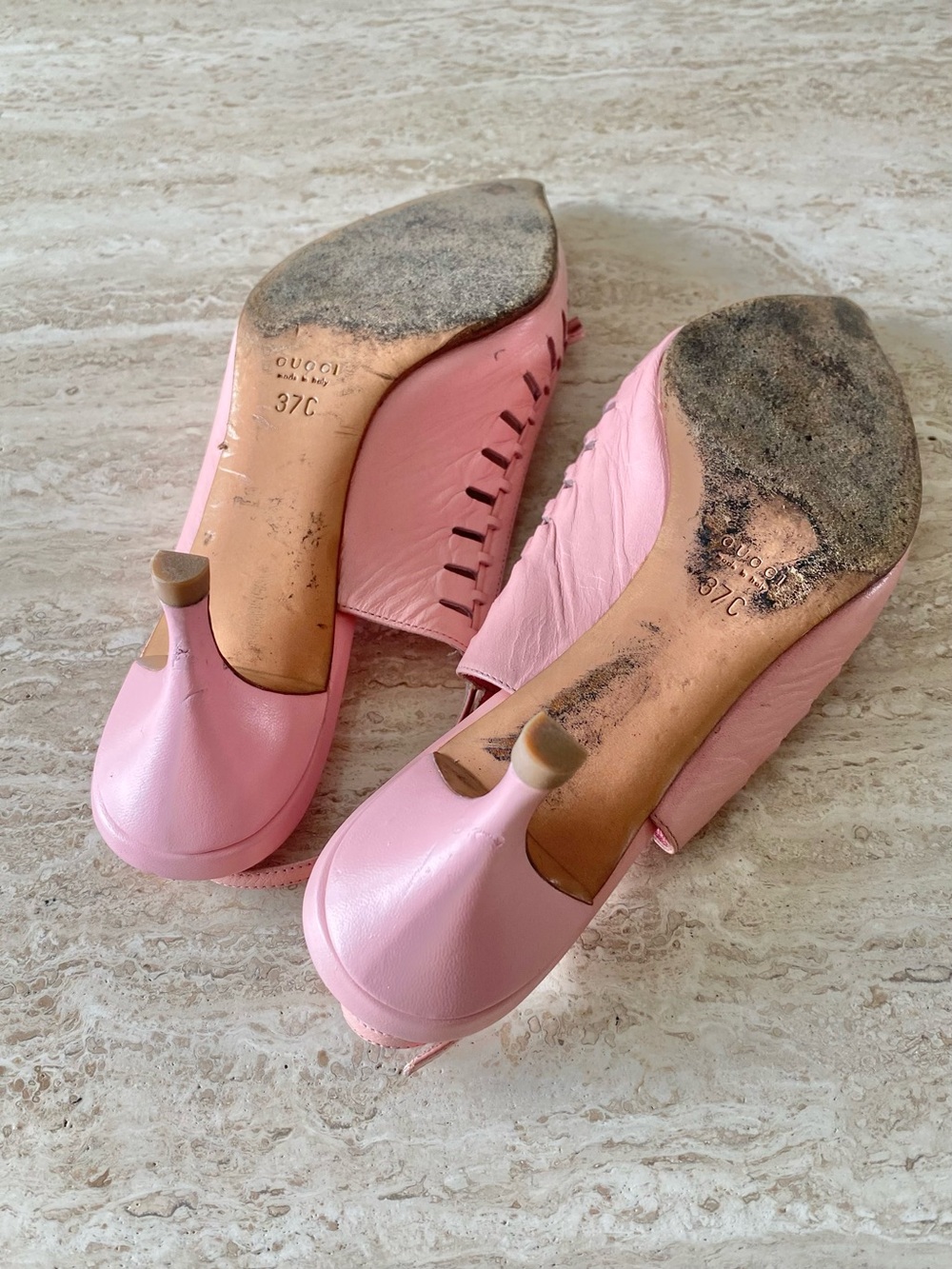Vintage Gucci Cutout Bamboo Bow Slingback Heels - Picture 9 of 10